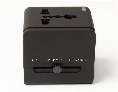 Зарядное устройство PowerPlant Международный адаптер 220В + 2*USB max2.1A DV00DV5067