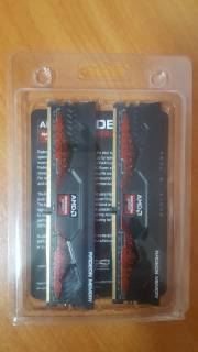 Оперативная память AMD Radeon R9 DDR4 16GB (2x8GB) 3200MHz CL16 Kit R9S416G3206U2K